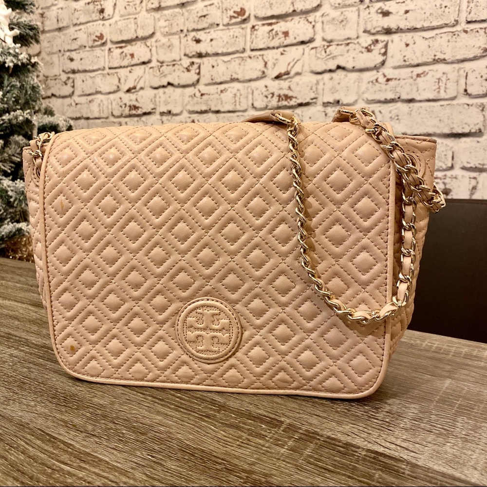 Gorgeous Tory Burch Fleming Bag